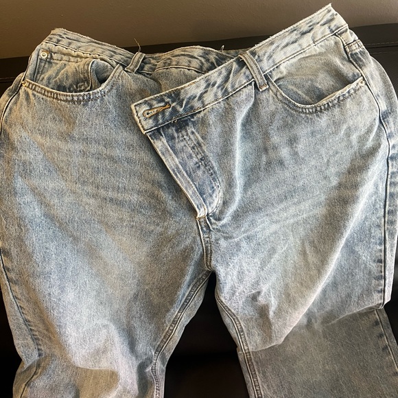 Holly Asymmetrical Straight Leg Jean Light Wash Denim Princess Polly - Picture 11 of 12